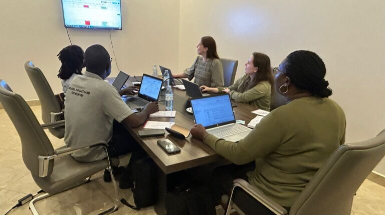 Uganda to upgrade early warning systems with support from FMI and WMO.